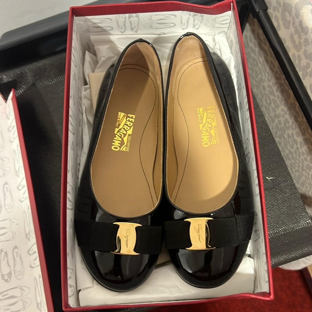 Salvatore Ferragamo girls shoes